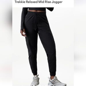 Women's Black Trekkie Relaxed Mid Rise Jogger XS Tall